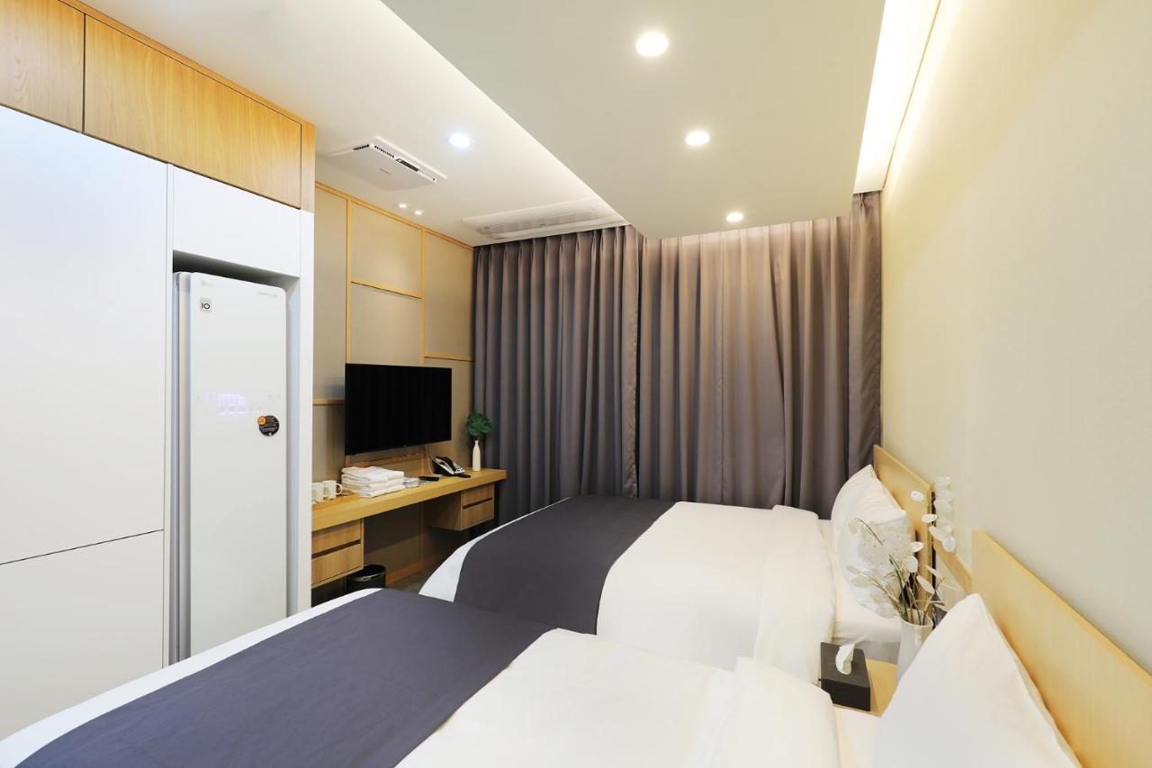 Hotel The Classic Myeongdong 4*